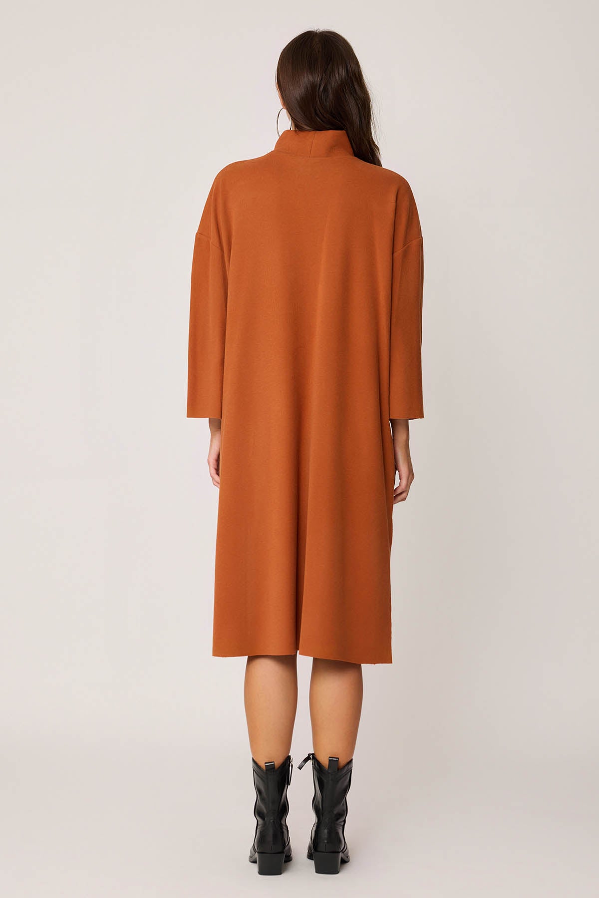 HIGH FASHION KNITTED ELEGANT DRESS