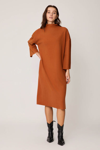 HIGH FASHION KNITTED ELEGANT DRESS