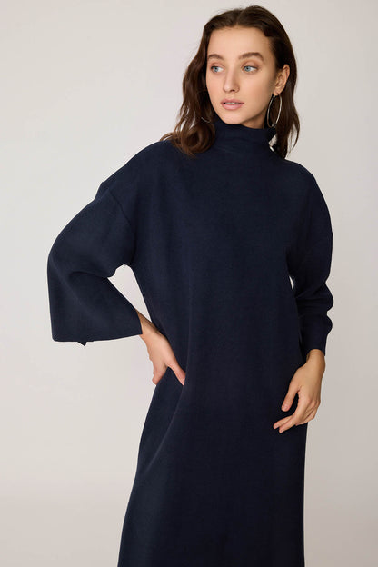 HIGH FASHION KNITTED ELEGANT DRESS