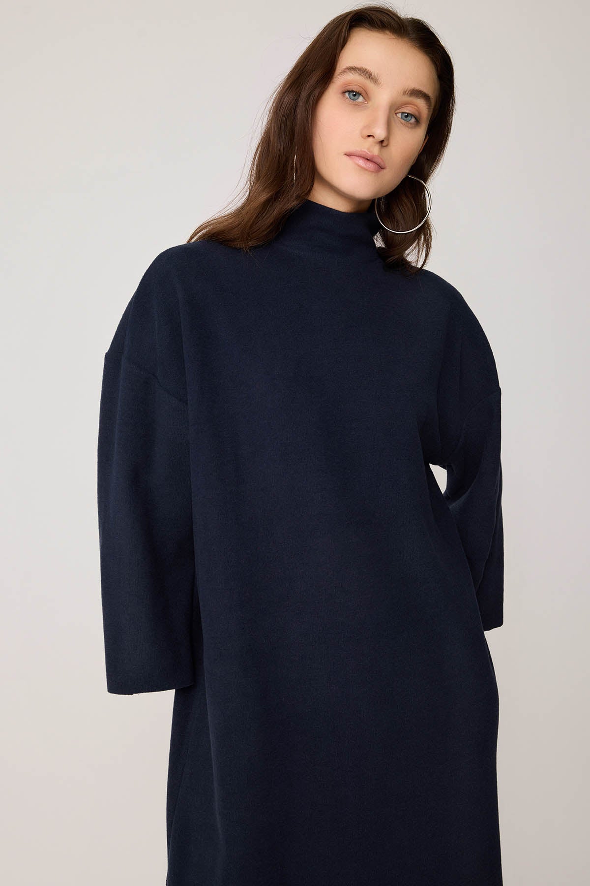 HIGH FASHION KNITTED ELEGANT DRESS