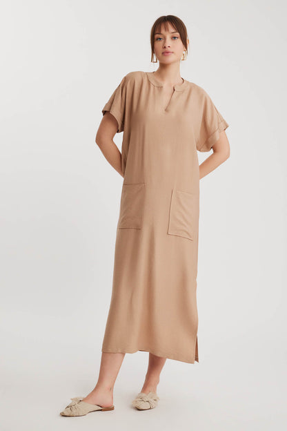 DOUBLE POCKET DRESS WITH SIDE SPLIT