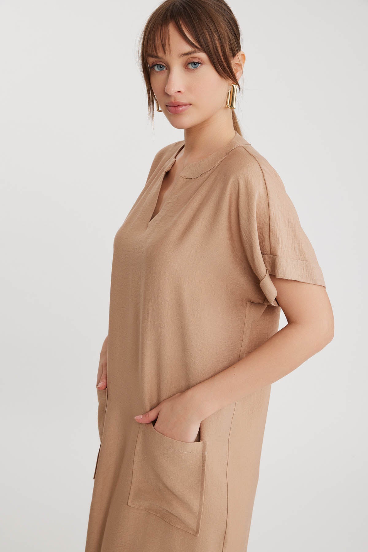 DOUBLE POCKET DRESS WITH SIDE SPLIT