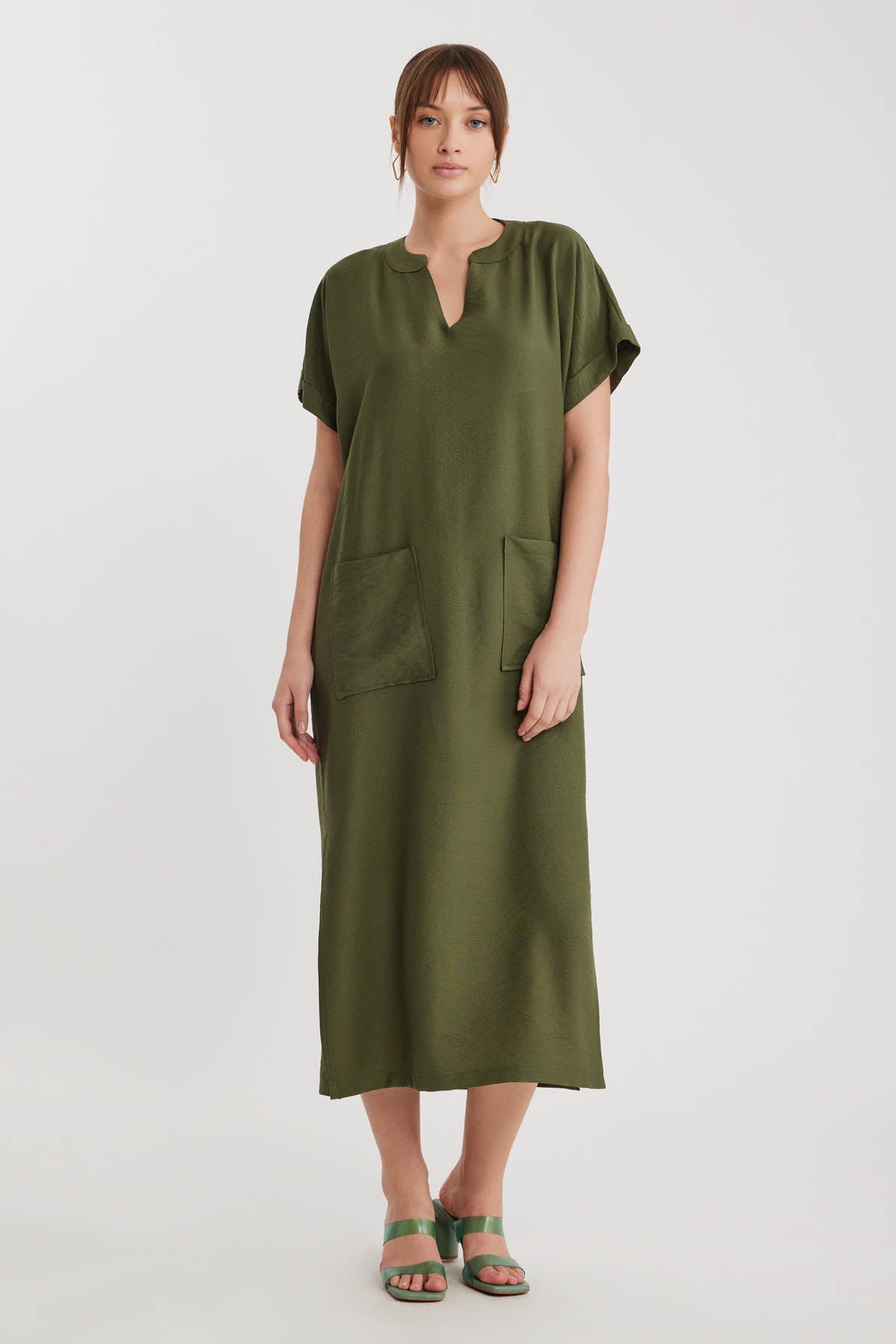 DOUBLE POCKET DRESS WITH SIDE SPLIT