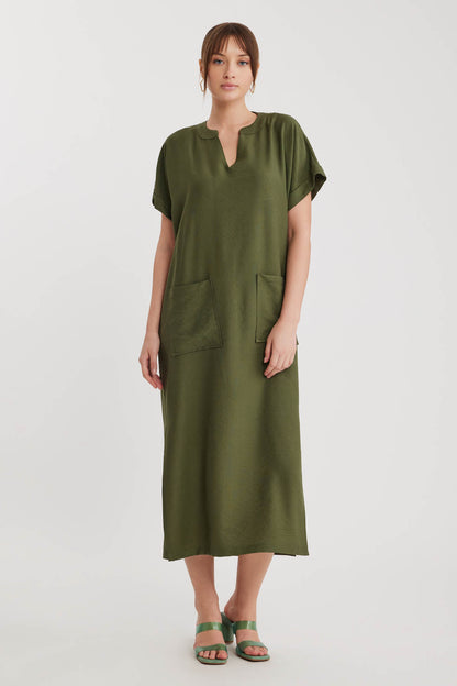 DOUBLE POCKET DRESS WITH SIDE SPLIT