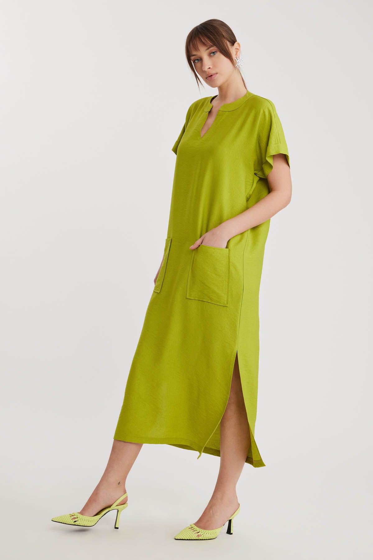 DOUBLE POCKET DRESS WITH SIDE SPLIT