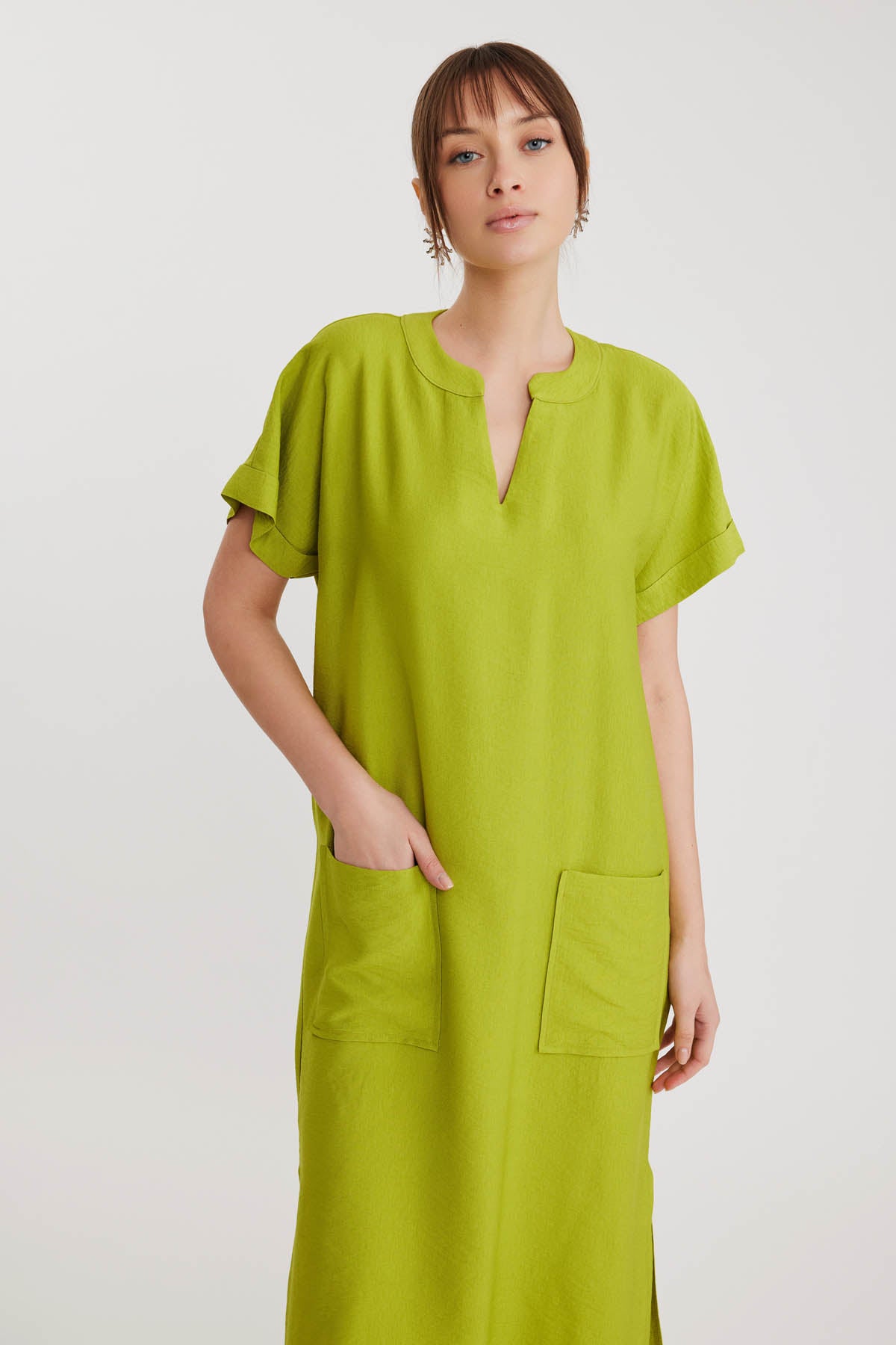 DOUBLE POCKET DRESS WITH SIDE SPLIT