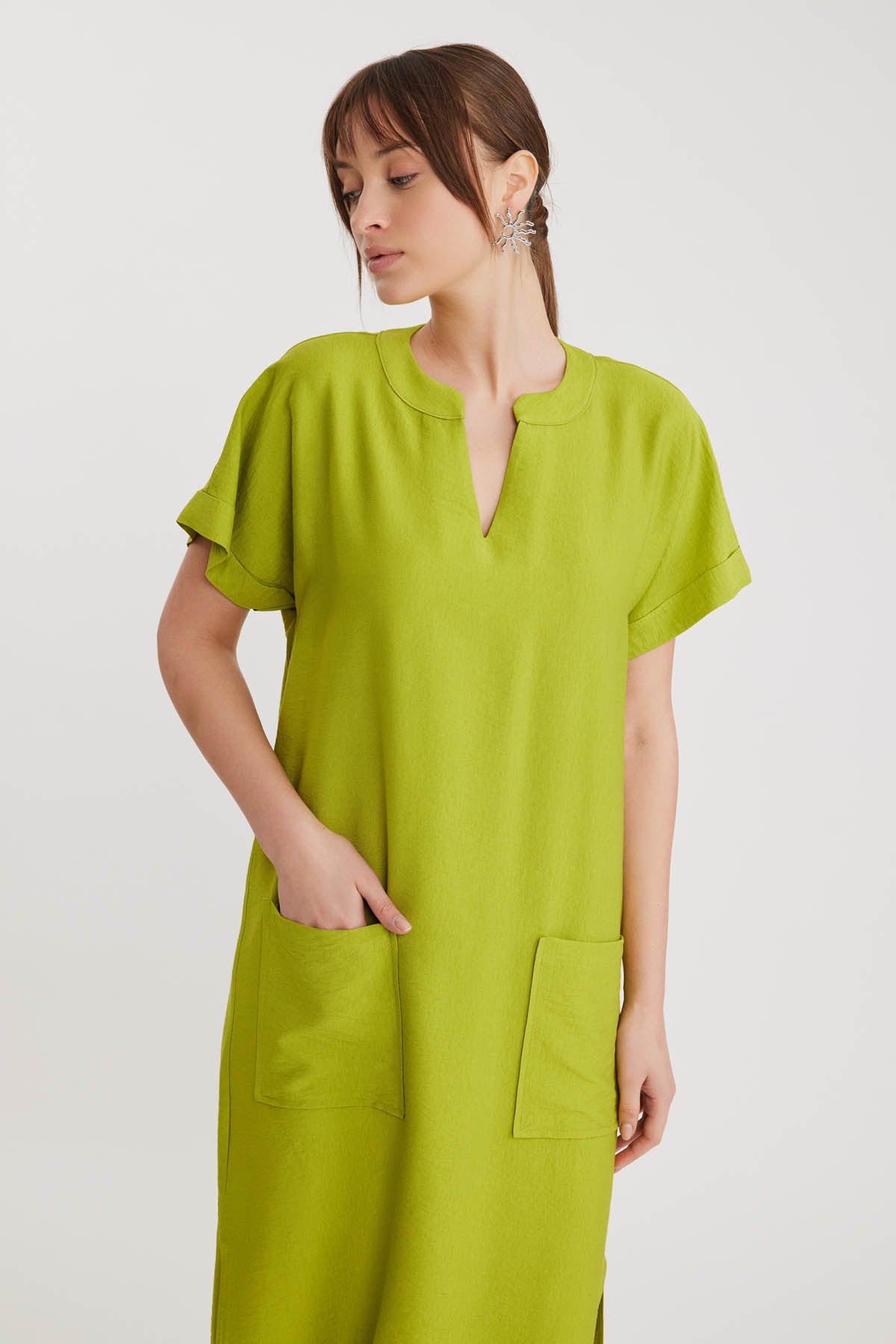 DOUBLE POCKET DRESS WITH SIDE SPLIT