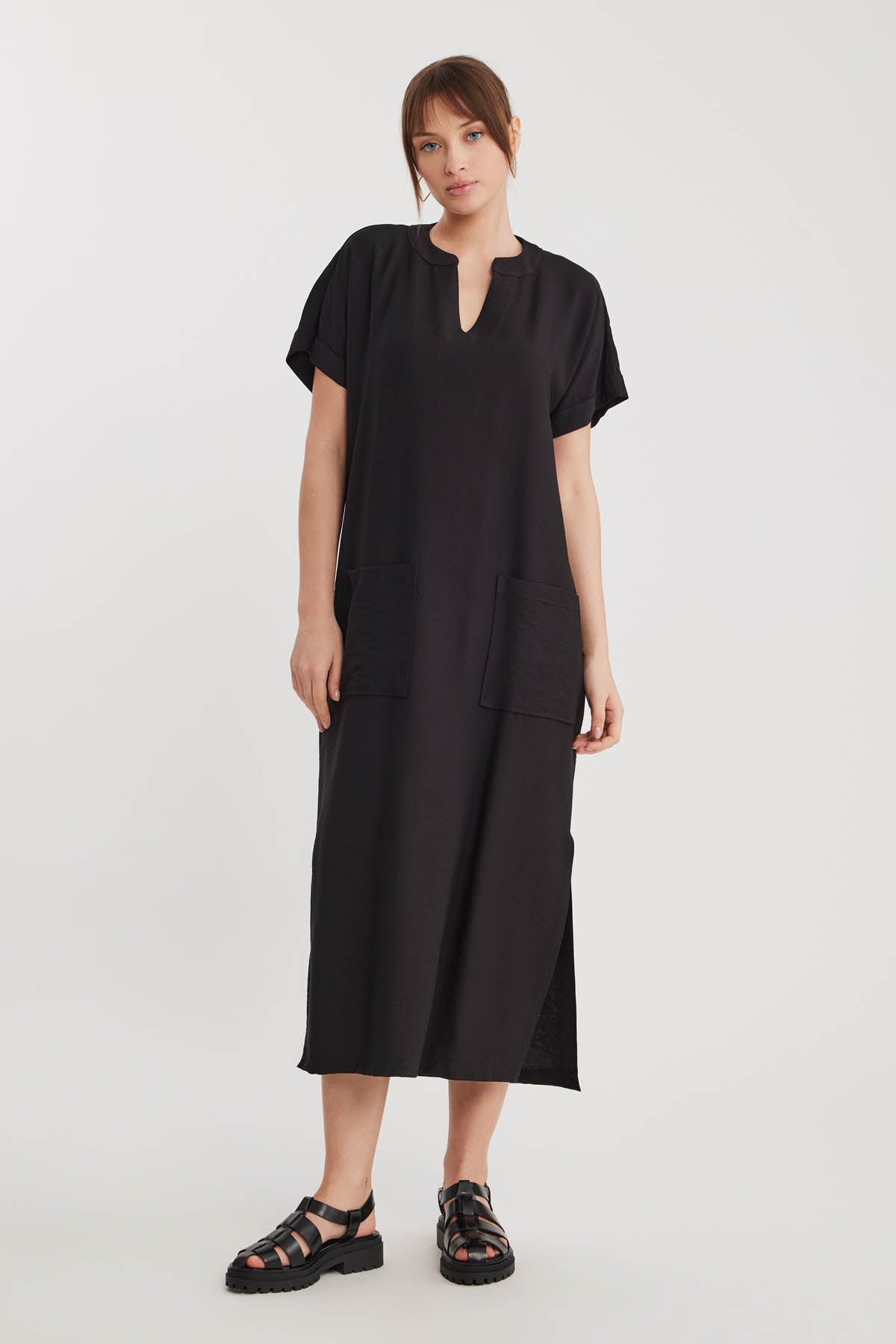 DOUBLE POCKET DRESS WITH SIDE SPLIT