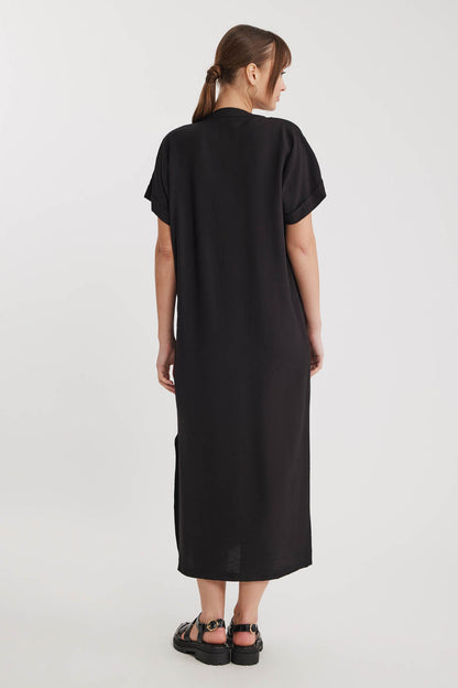 DOUBLE POCKET DRESS WITH SIDE SPLIT