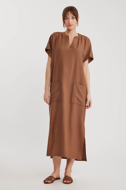 DOUBLE POCKET DRESS WITH SIDE SPLIT