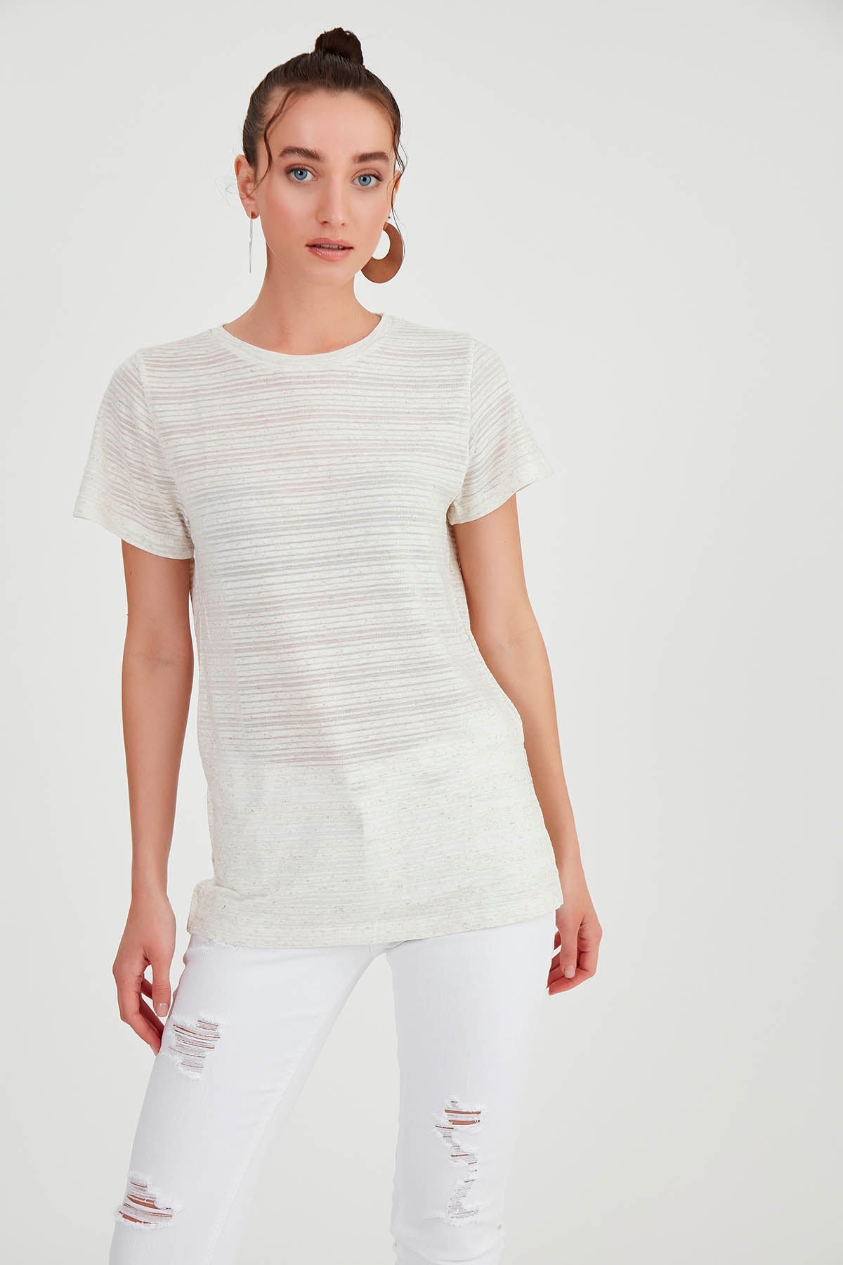 ROUND-COLLAR T-SHIRT WITH RIPPLES