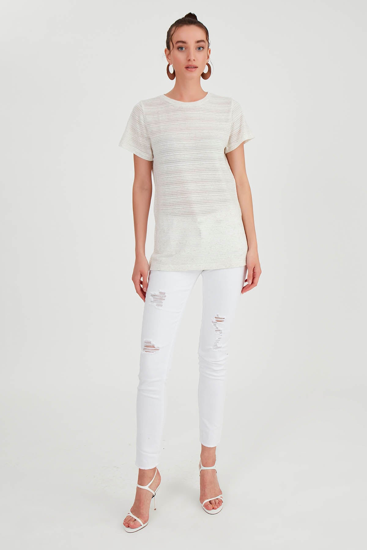 ROUND-COLLAR T-SHIRT WITH RIPPLES