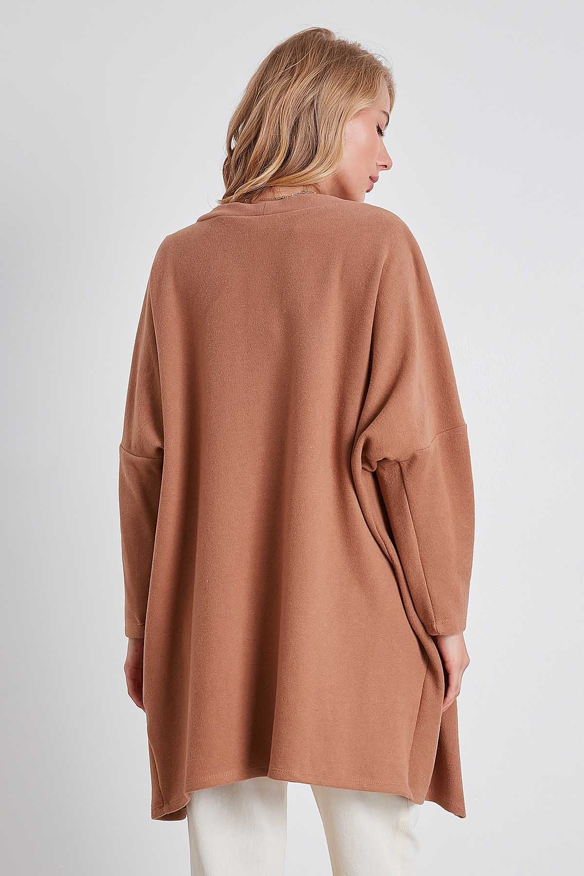 BAT SLEEVE KNITTED CARDIGAN
