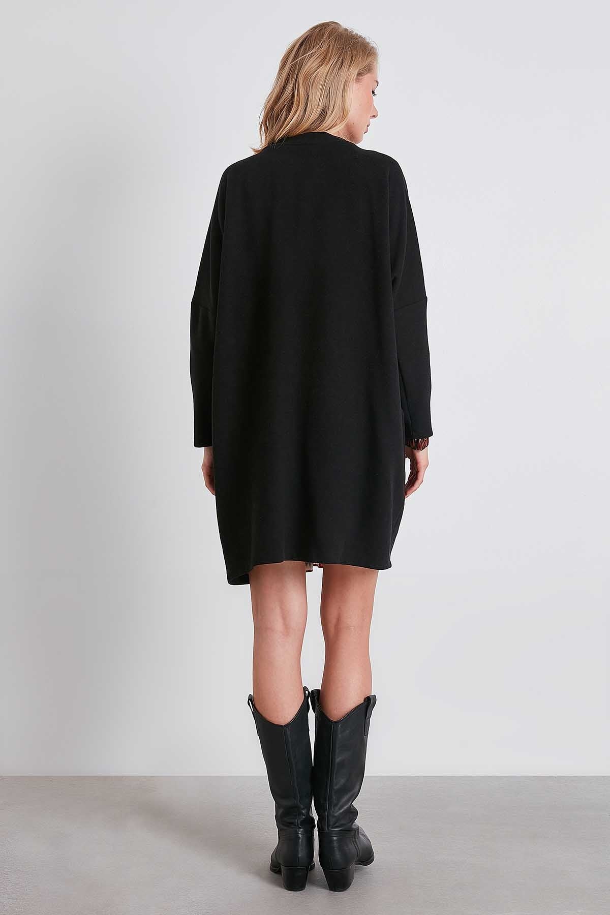 BAT SLEEVE KNITTED CARDIGAN