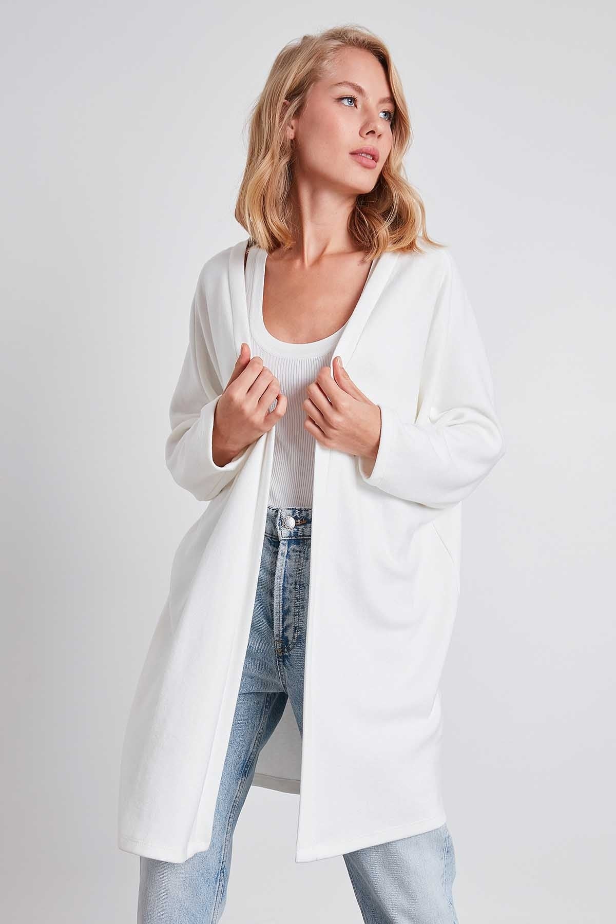 BAT SLEEVE KNITTED CARDIGAN