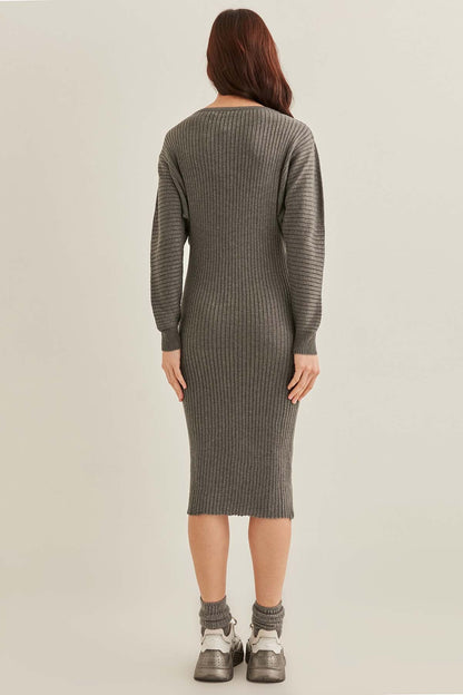 BAT SLEEVE KNITTED DRESS