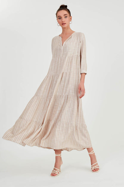LONG DRESS WITH LAYERED LINES