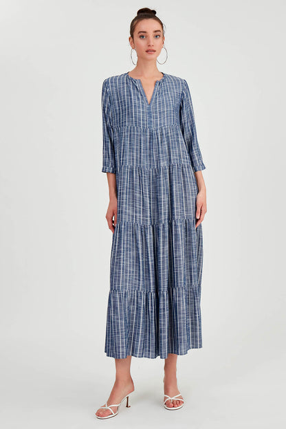 LONG DRESS WITH LAYERED LINES