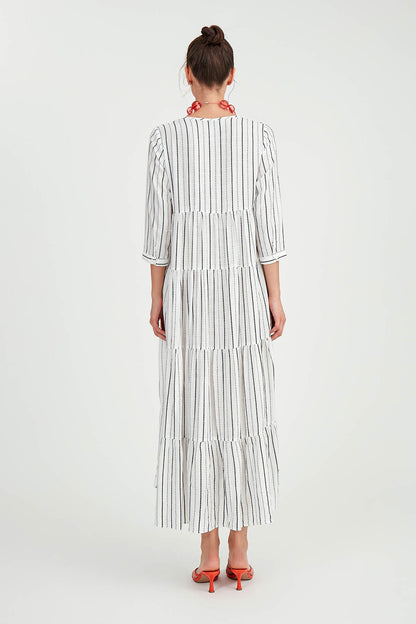 LONG DRESS WITH LAYERED LINES