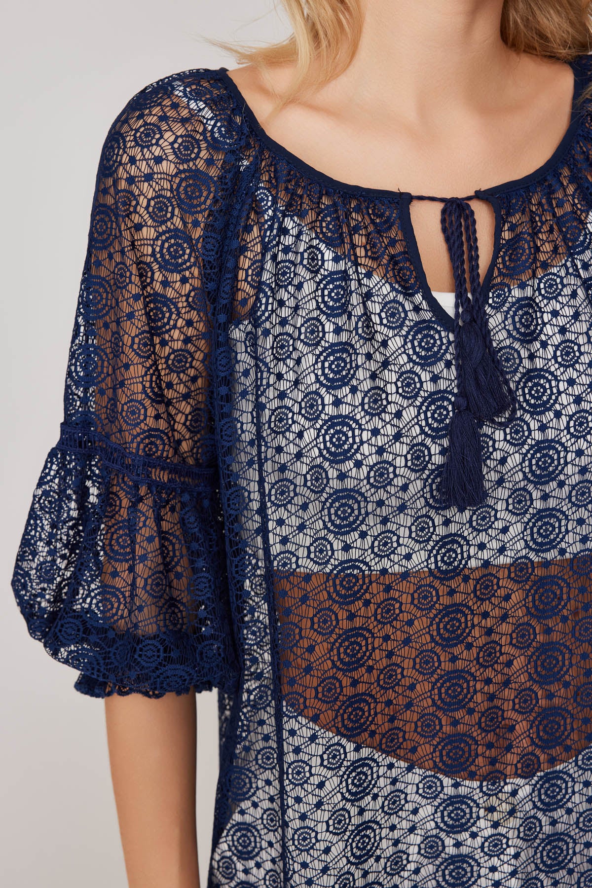 HALF-SLEEVE TRANSPARENT BLOUSE