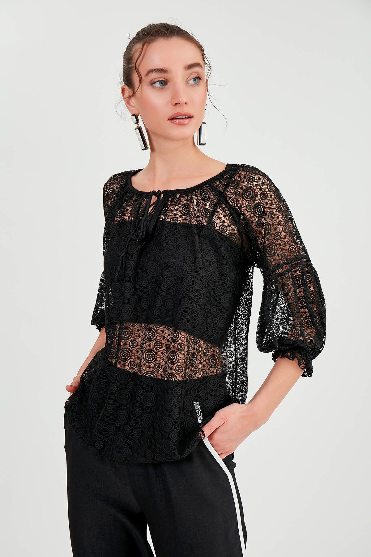 HALF-SLEEVE TRANSPARENT BLOUSE