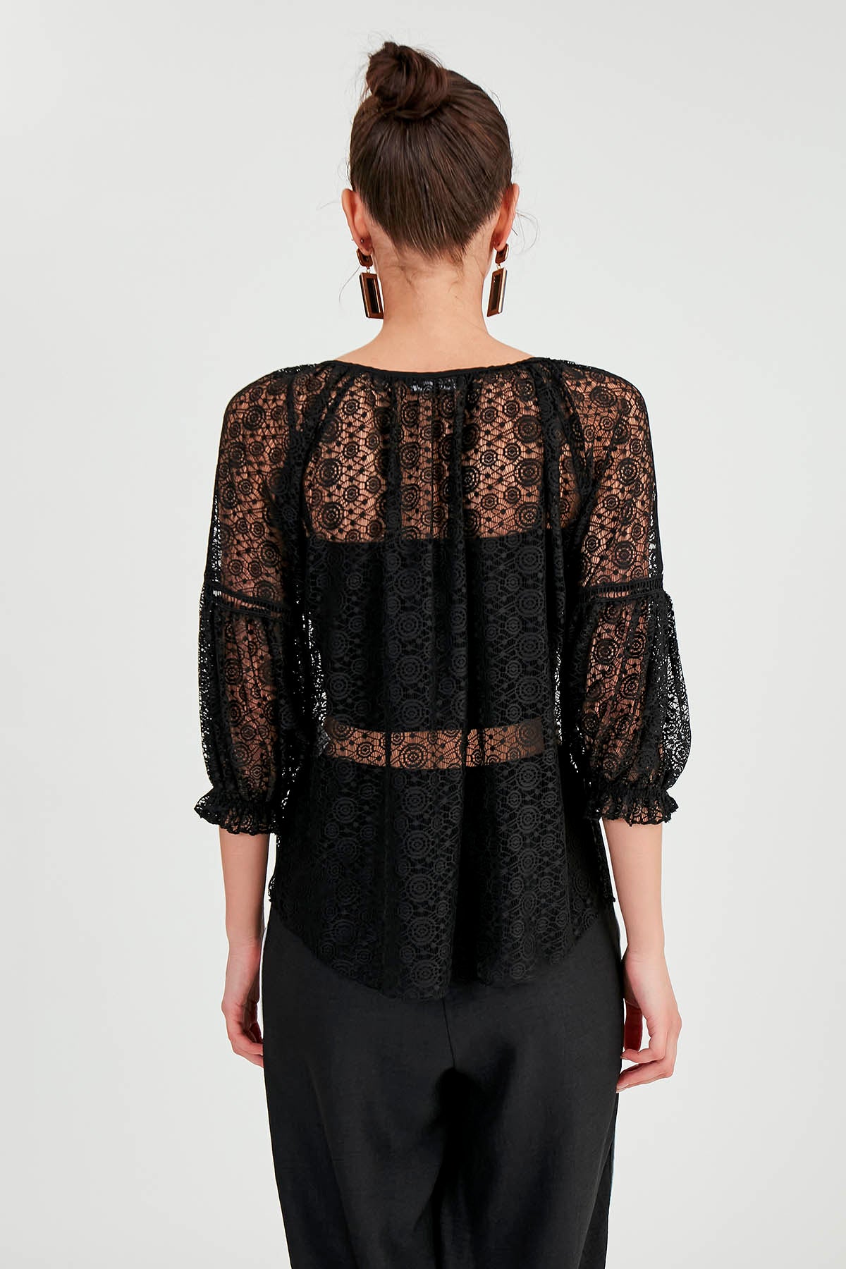 HALF-SLEEVE TRANSPARENT BLOUSE