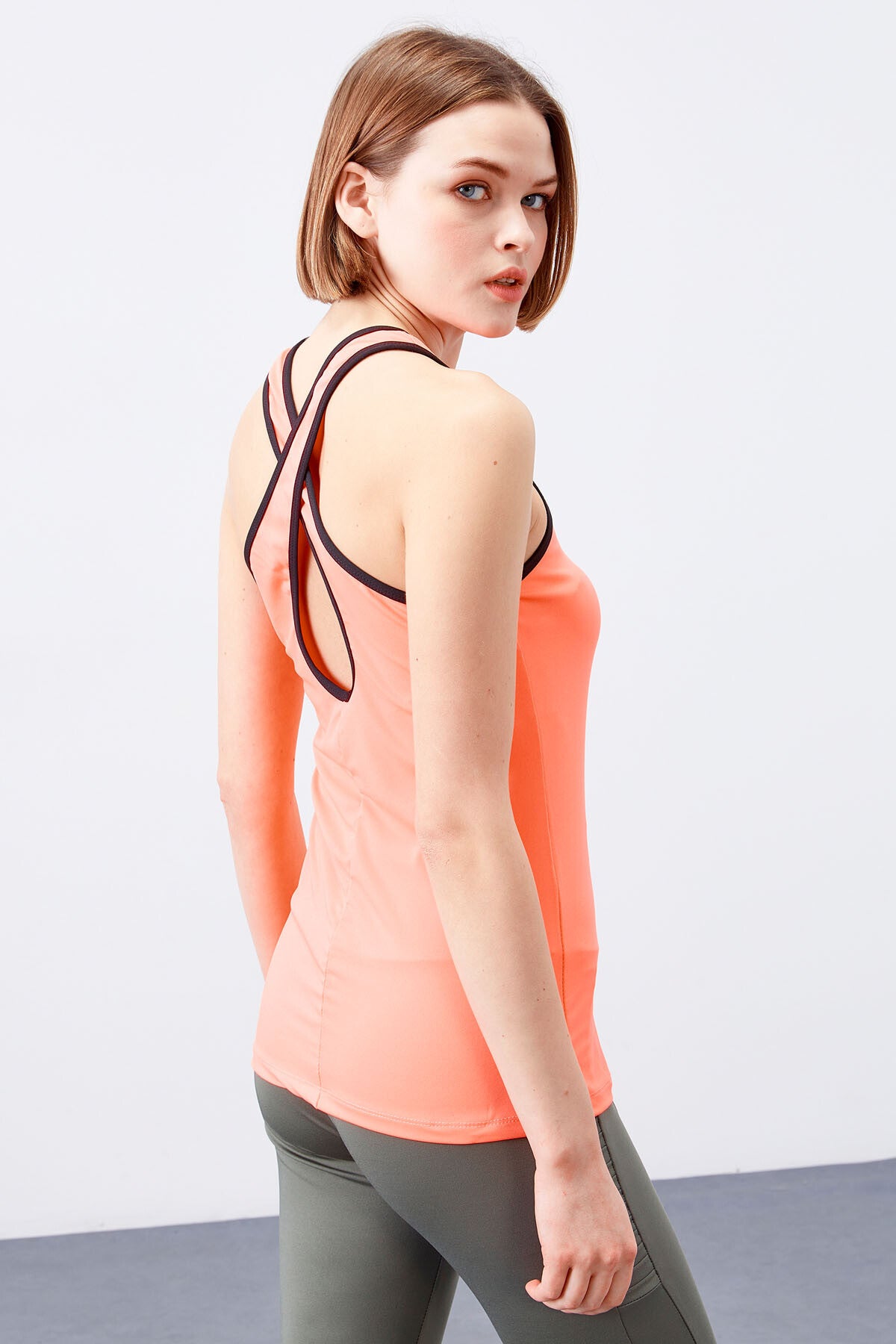 Cross-Strap Sleeveless Standard Fit Women's Sports Singlet - 97094