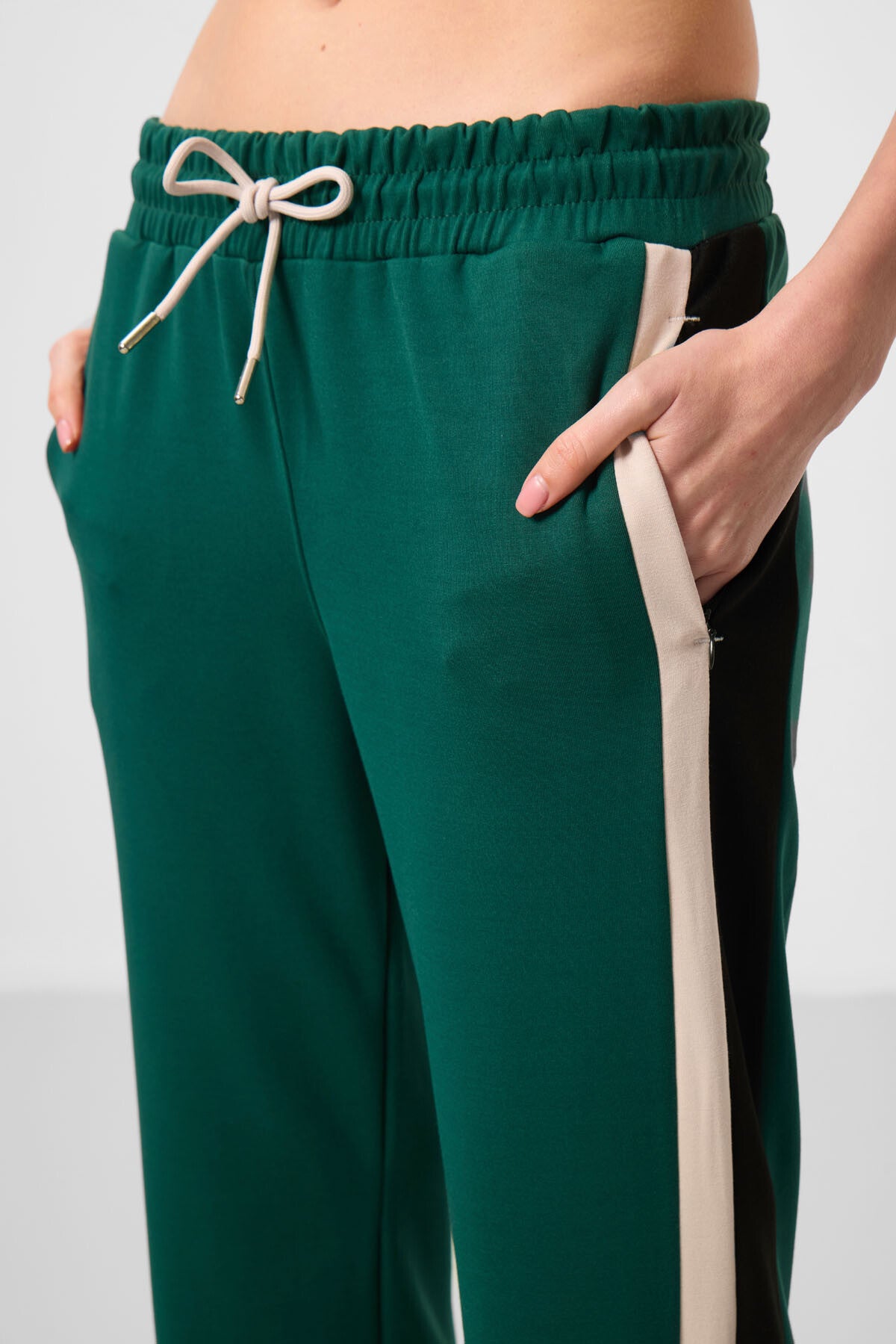 Green Soft Textured Side Panel Detailed Wide Leg Women's Palazzo Trousers - 94671