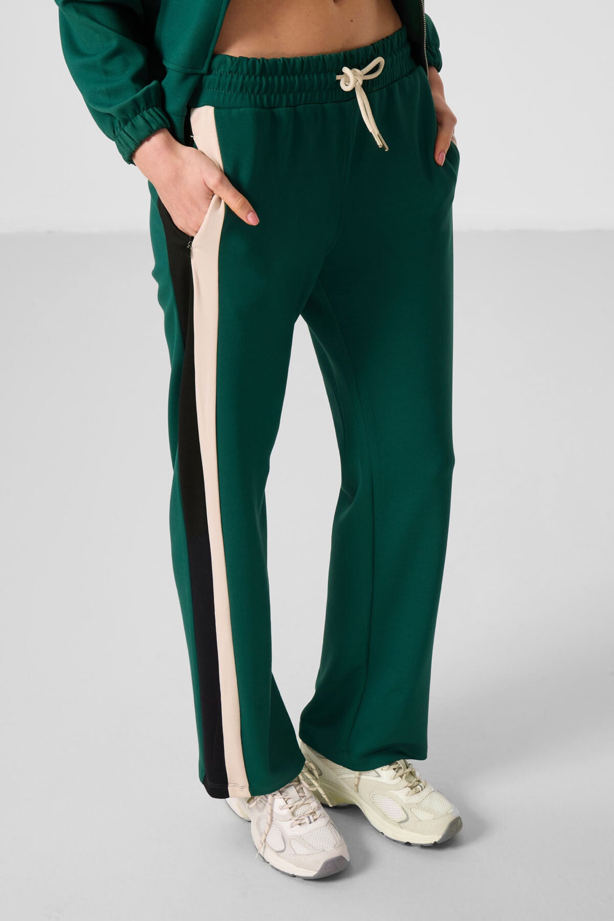 Green Soft Textured Side Panel Detailed Wide Leg Women's Palazzo Trousers - 94671