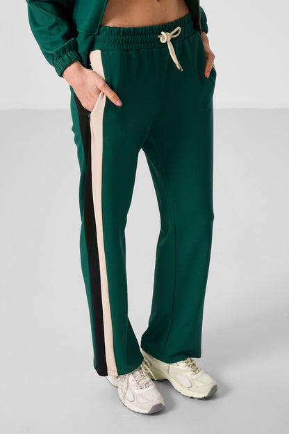 Green Soft Textured Side Panel Detailed Wide Leg Women's Palazzo Trousers - 94671