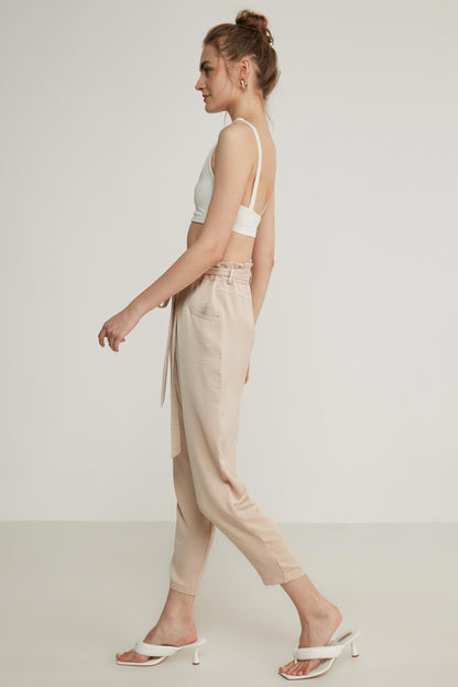 HIGH-WAIST JAGGED CROP TROUSERS