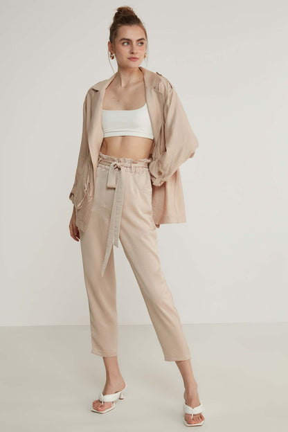 HIGH-WAIST JAGGED CROP TROUSERS