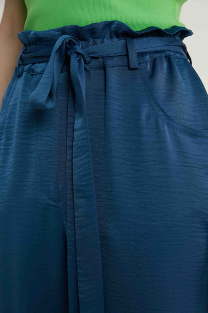 HIGH-WAIST JAGGED CROP TROUSERS