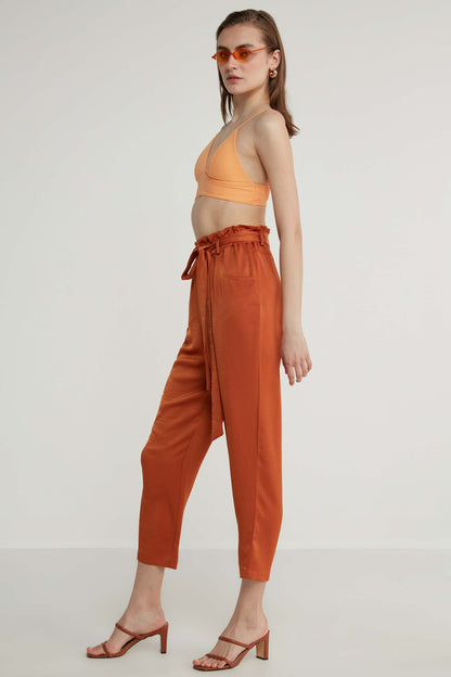 HIGH-WAIST JAGGED CROP TROUSERS