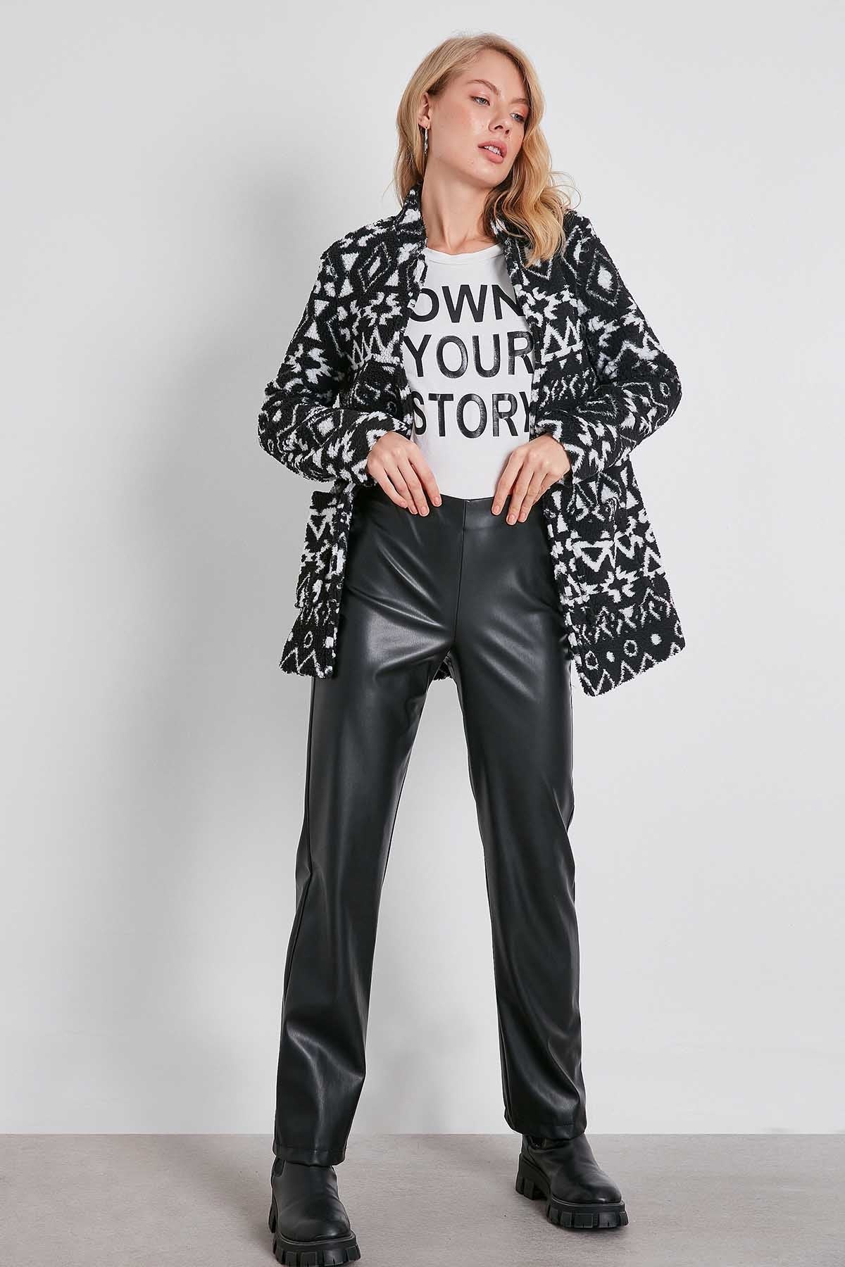 HIGH WAIST FAUX LEATHER TROUSERS