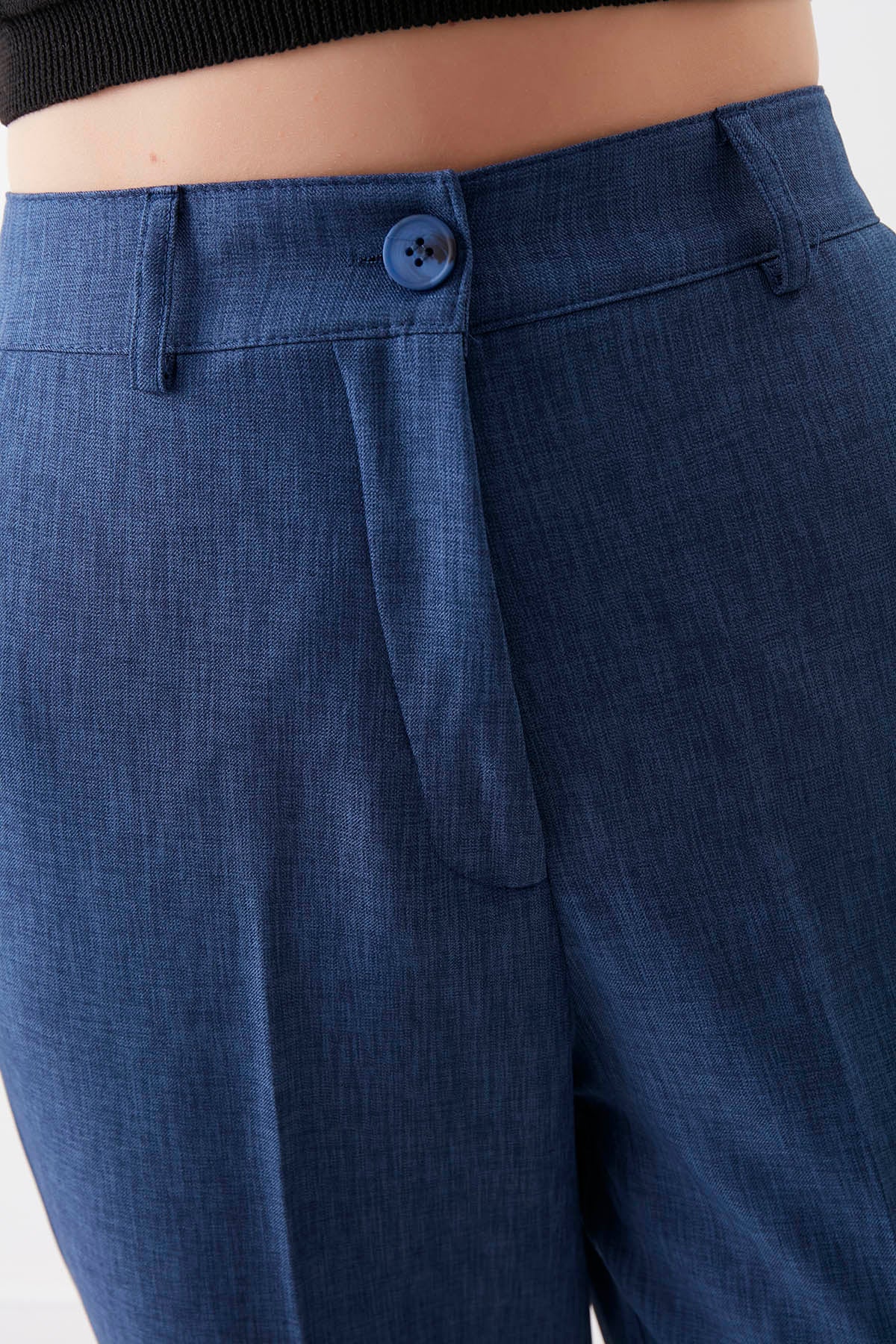 HIGH WAIST CROP CLIP TROUSERS