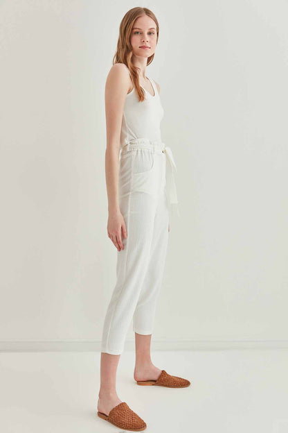 CROP TROUSERS WITH HIGH WAIST BELT ARCHES