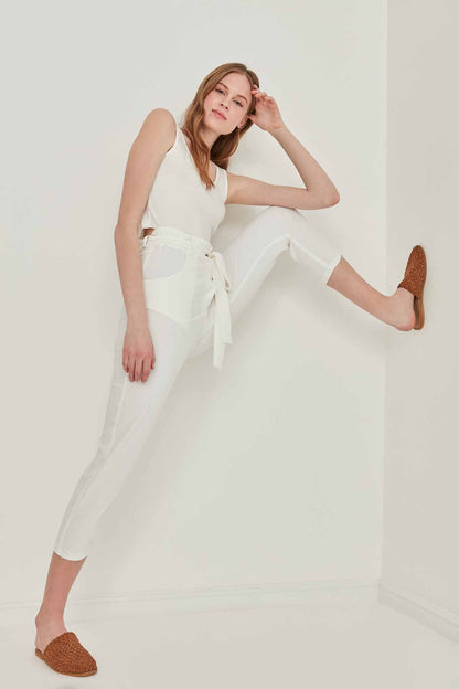 CROP TROUSERS WITH HIGH WAIST BELT ARCHES