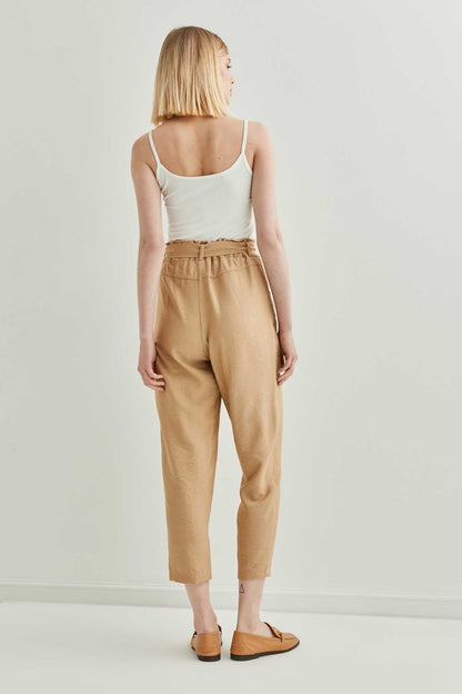 CROP TROUSERS WITH HIGH WAIST BELT ARCHES