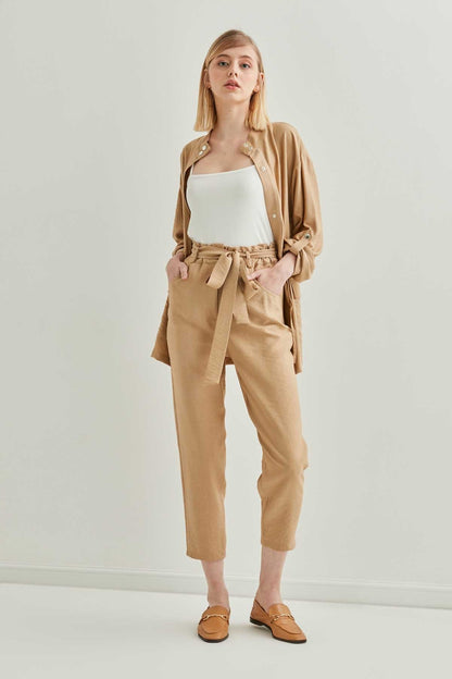 CROP TROUSERS WITH HIGH WAIST BELT ARCHES