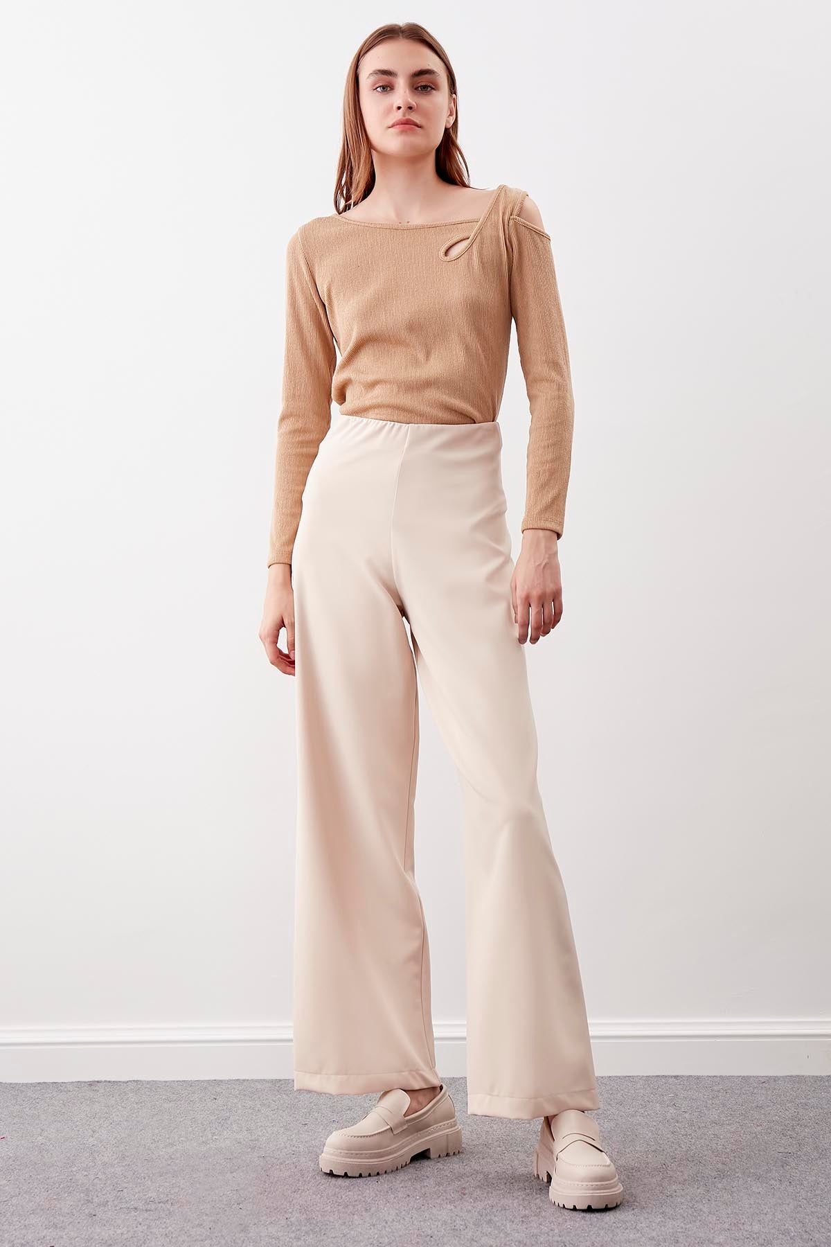 HIGH-WAIST PALAZZO TROUSERS