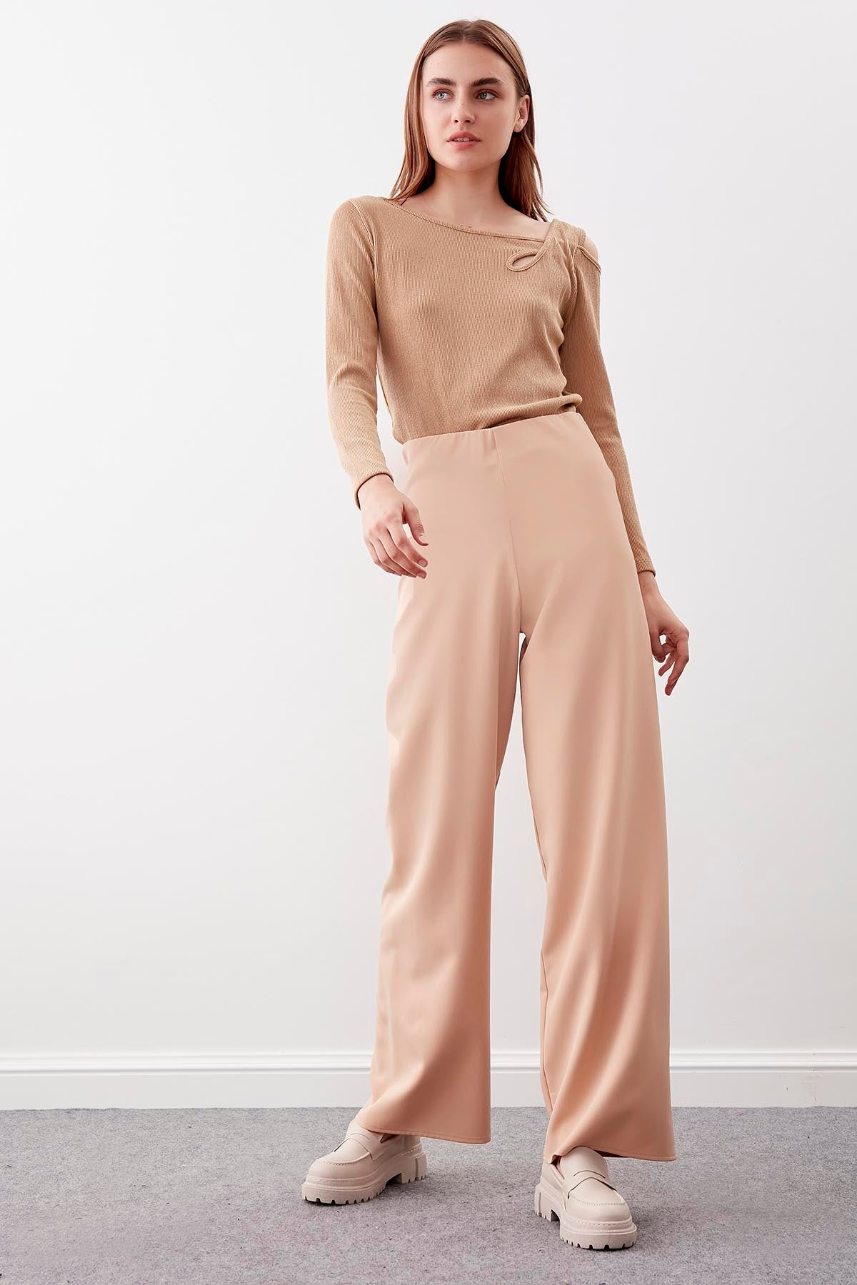 HIGH-WAIST PALAZZO TROUSERS