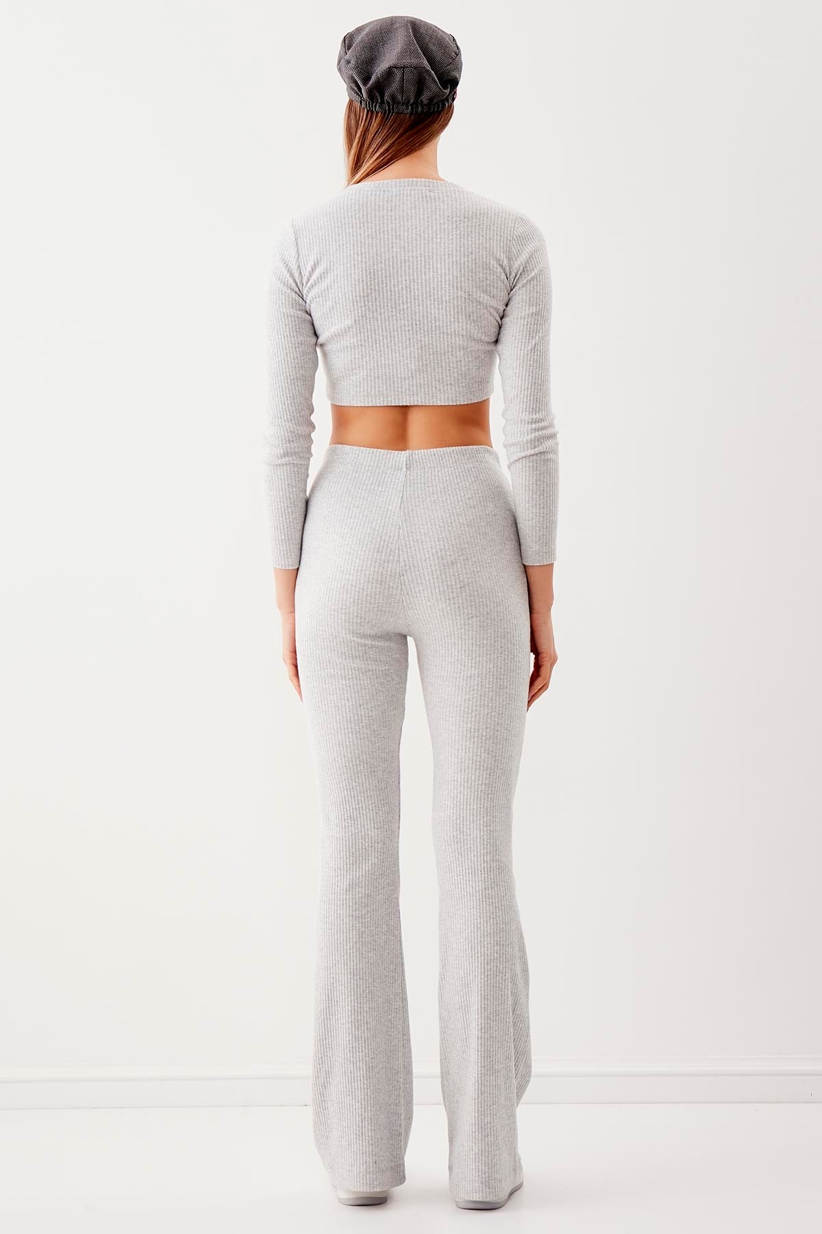 ROUND COLLAR CROP BLOUSE