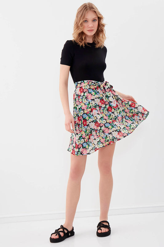 SHORT SLEEVE DRESS WITH ROUND COLLAR & MULTICOLOR PATTERN