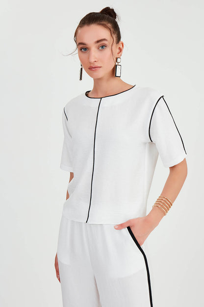 ROUND COLLAR STRIPE DETAILED BLOUSE