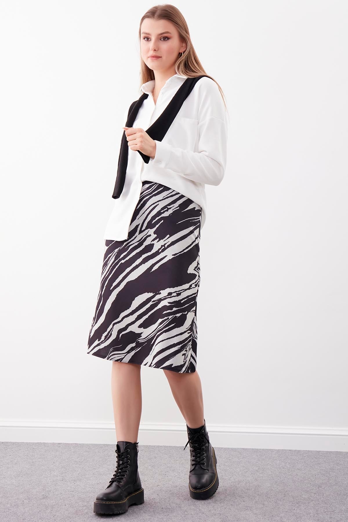 ZEBRA PATTERN WAIST SKIRT