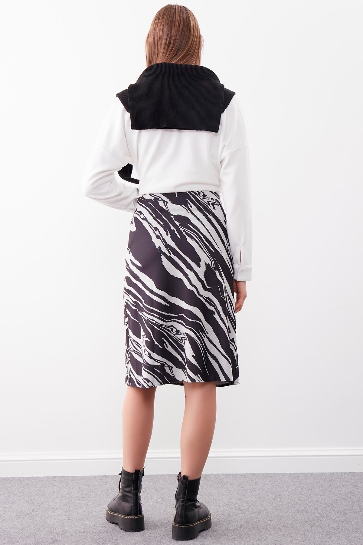 ZEBRA PATTERN WAIST SKIRT