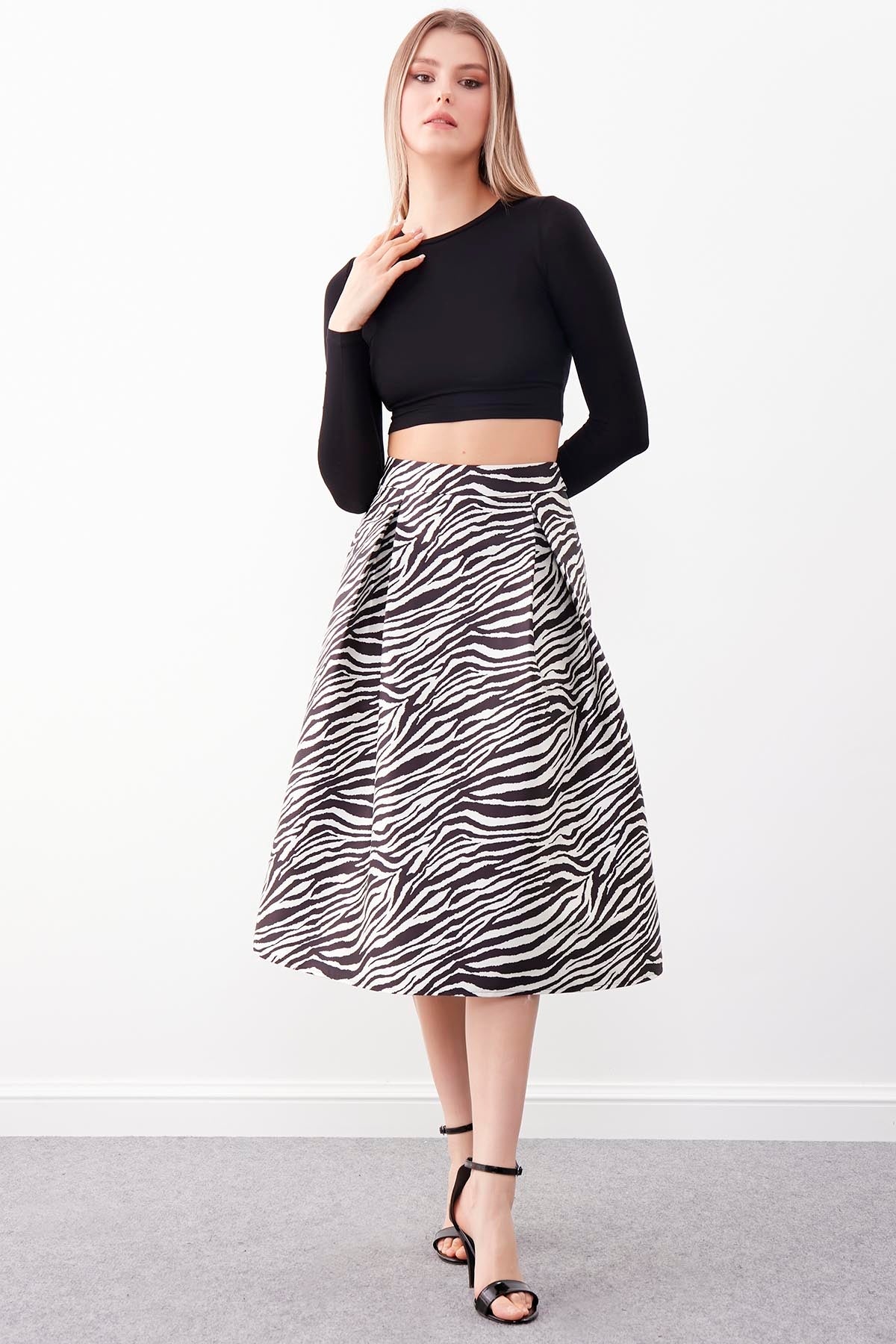 ZEBRA PATTERN SKIRT