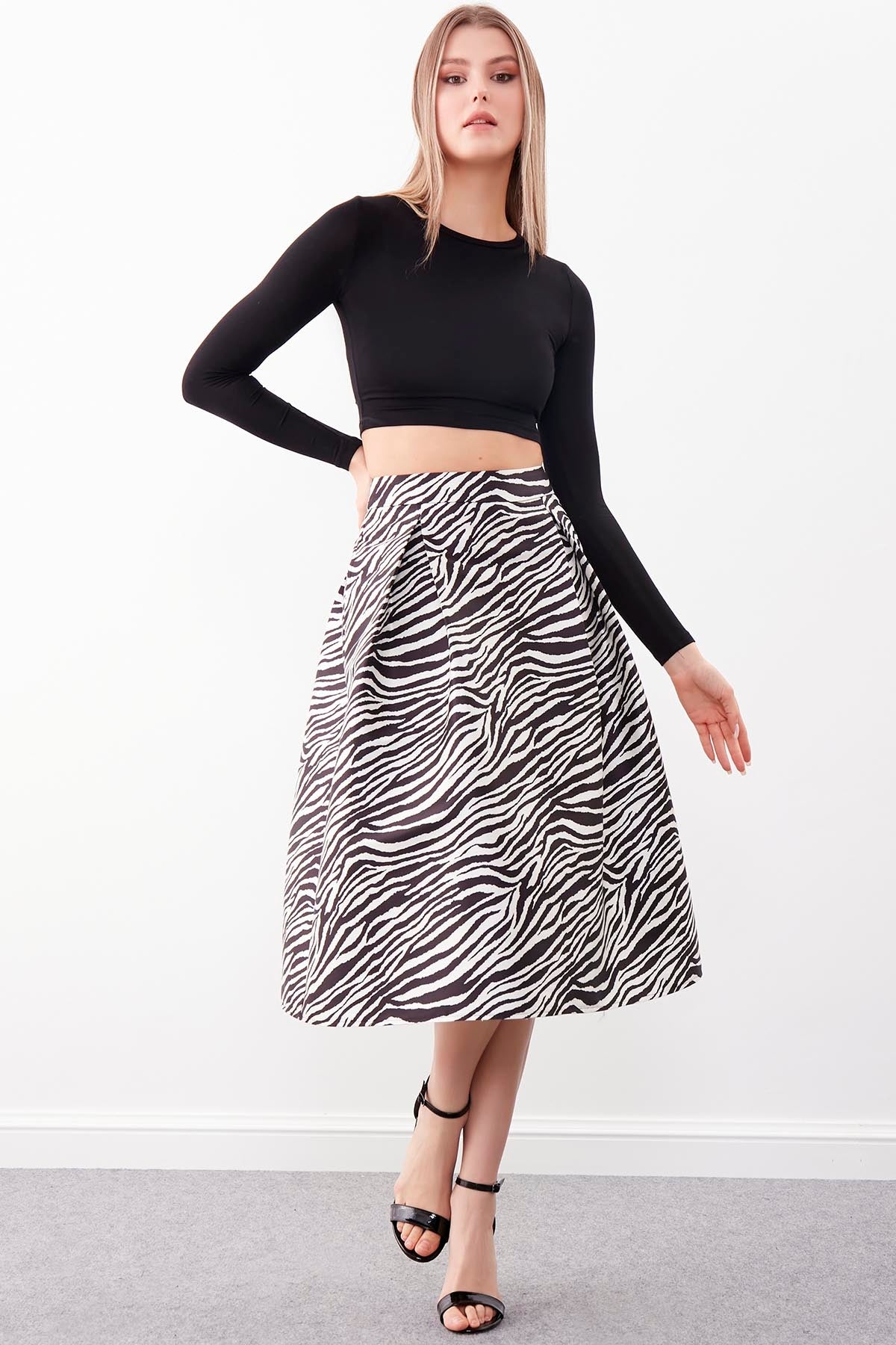 ZEBRA PATTERN SKIRT