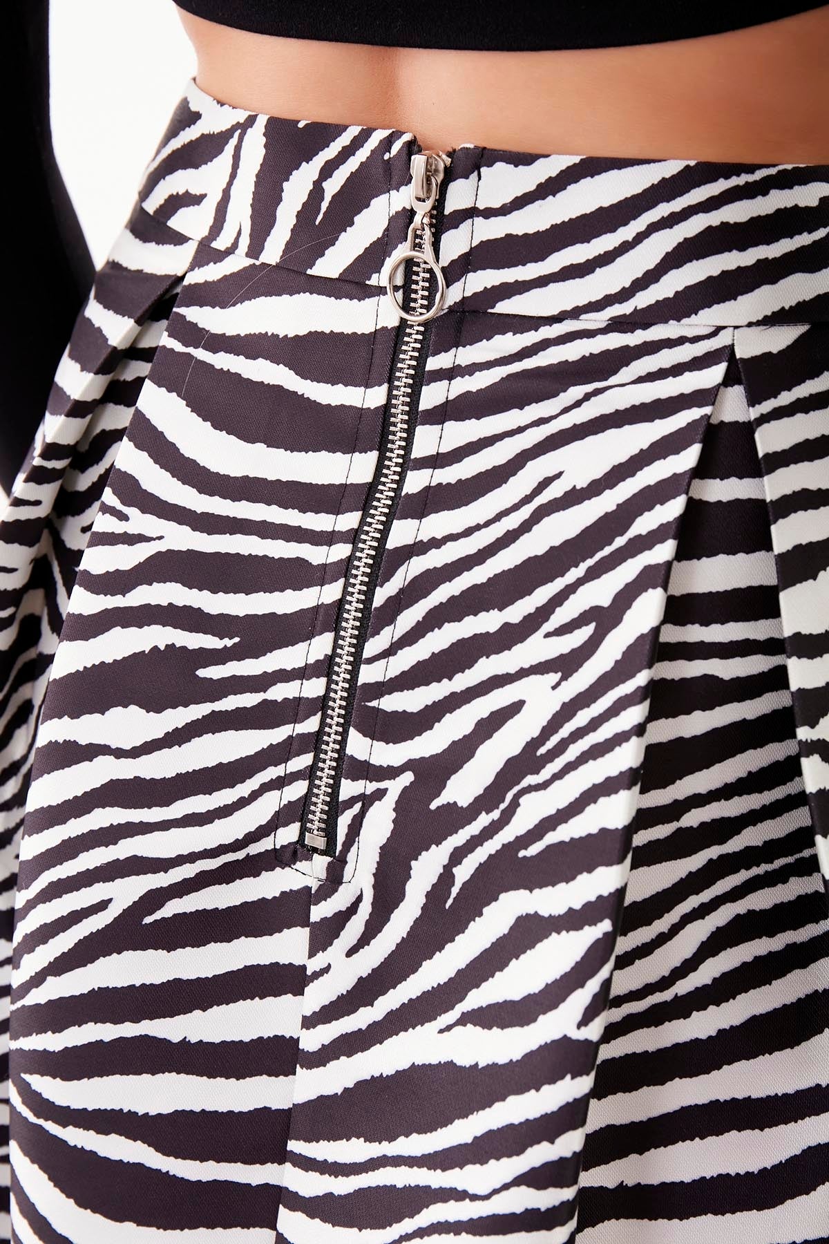 ZEBRA PATTERN SKIRT